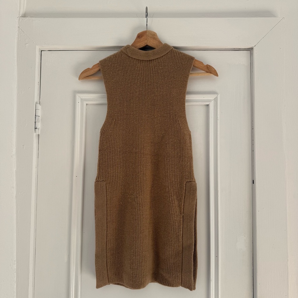 Aritzia Wilfred Camel Knit Sleeveless Sweater Vest Mock Neck Tunic XXS